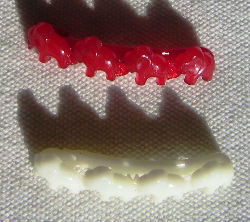Bijoux · Broches EN Divers Matieres