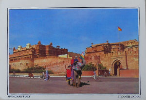 Cartes · Cartes postales Asie - Cambodge, Inde, Laos, Sri Lanka