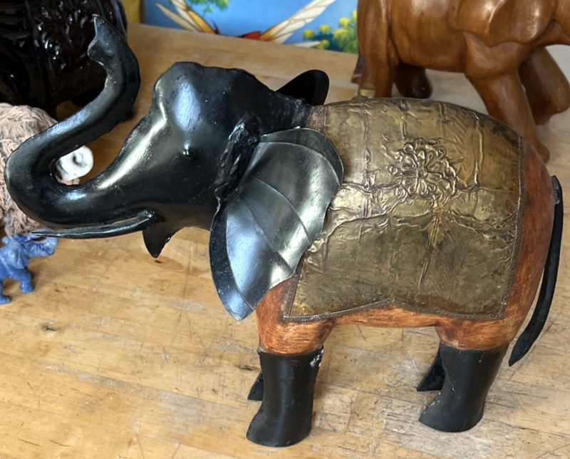 Diverses matières · metal - cuivre - bois - Long 30 cm - haut. 33 cm