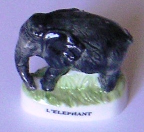 Objets insolites · Feves