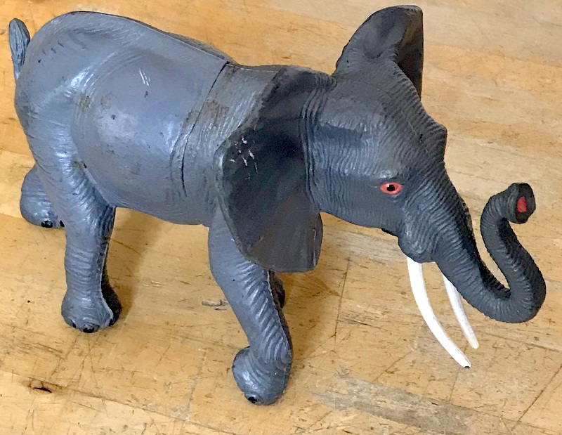 Jouets · ELEPHANTS - L 30cm