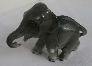 Diverses matières · Elephants EN Porcelaine - Ceramique