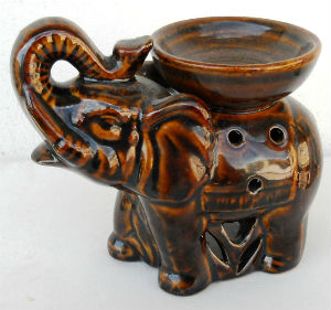 Diverses matières · Elephants EN Porcelaine - Ceramique